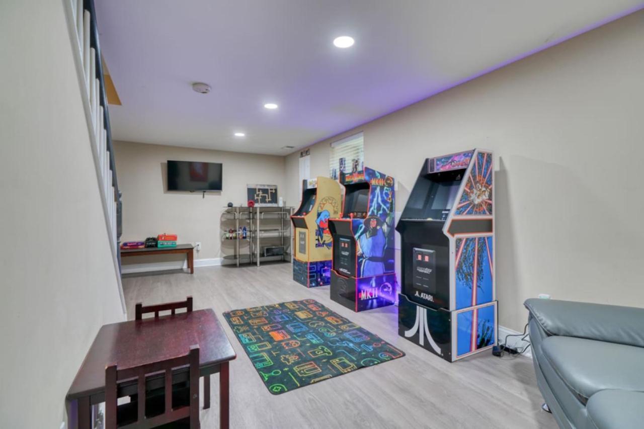 5 Bedrooms With A Gameroom Holiday home *