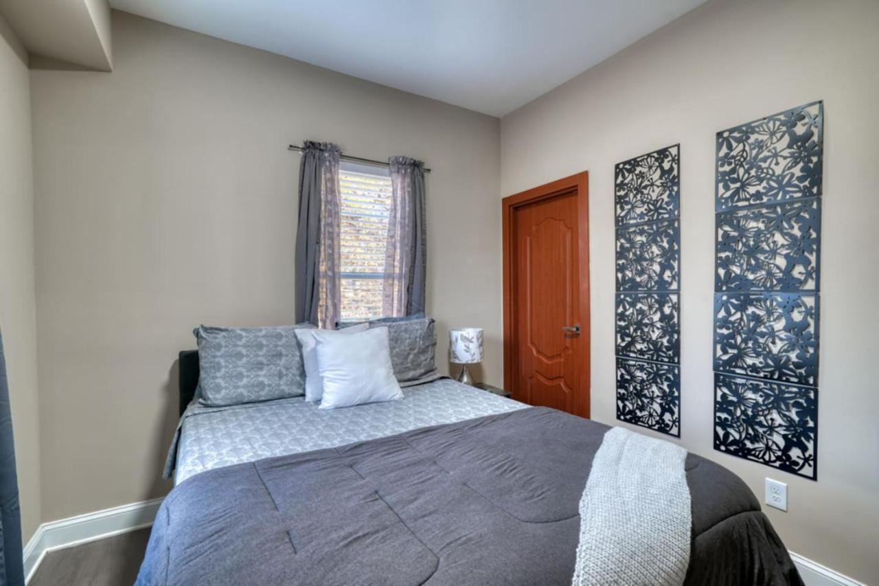 5 Bedrooms With A Gameroom * Baltimore