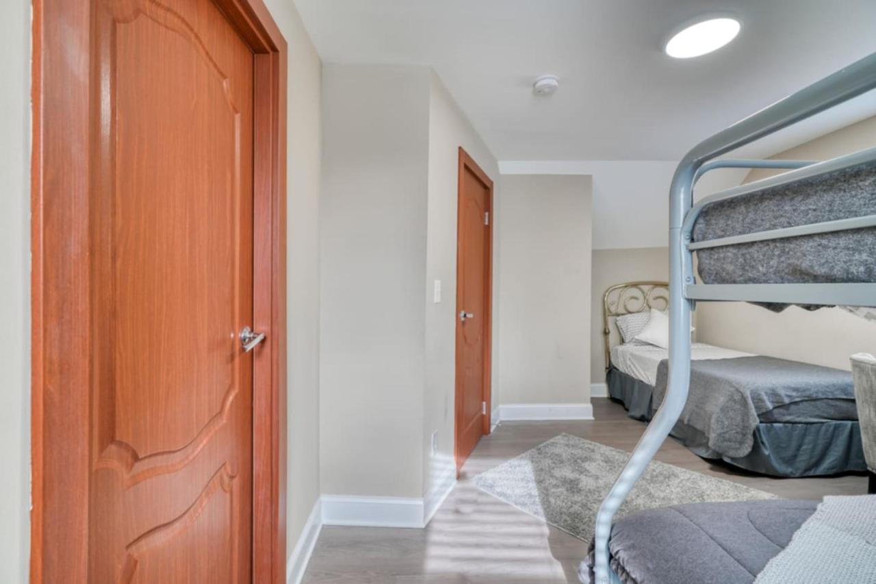 5 Bedrooms With A Gameroom