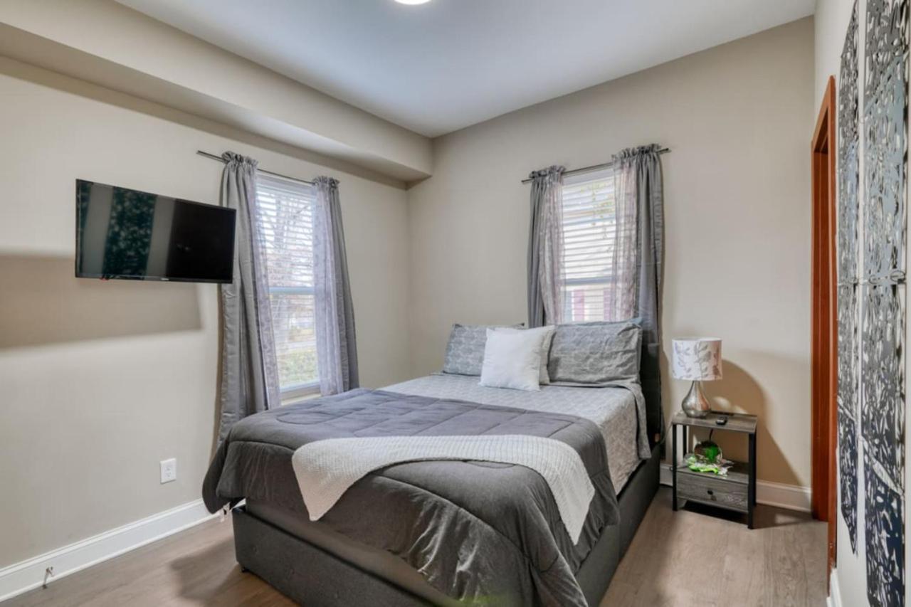 5 Bedrooms With A Gameroom Holiday home *