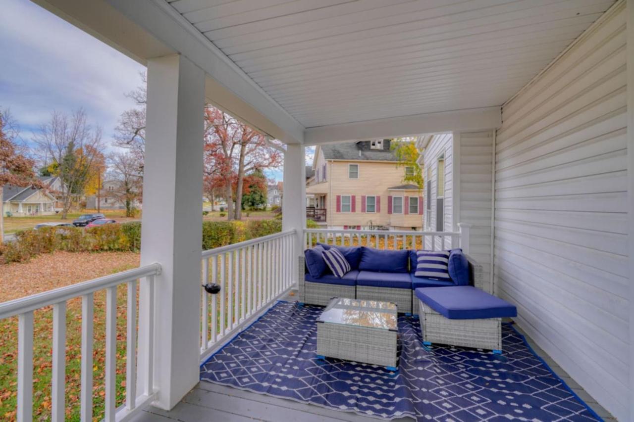 5 Bedrooms With A Gameroom Baltimore