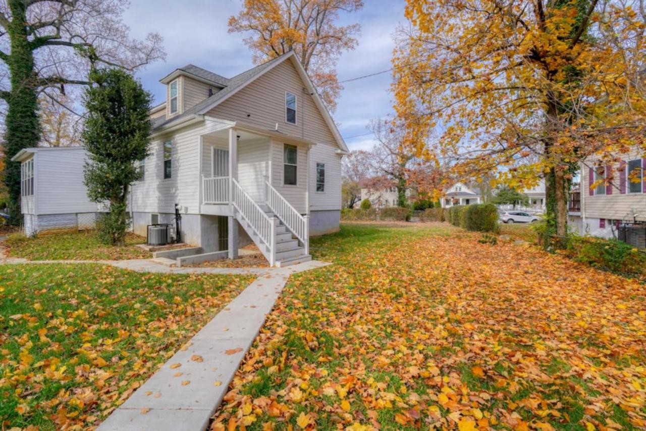 5 Bedrooms With A Gameroom * Baltimore