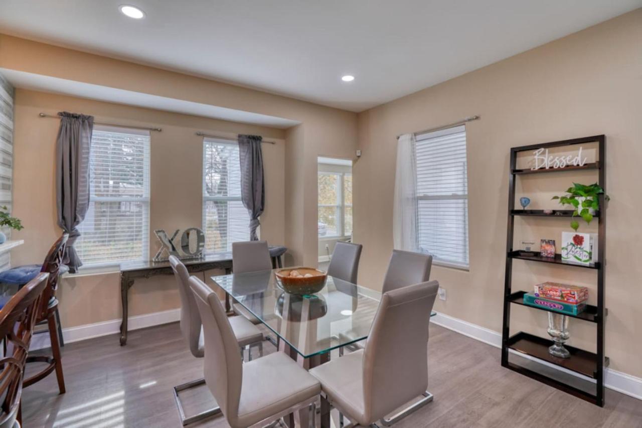 5 Bedrooms With A Gameroom *
